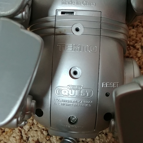 Tekno the Robot Puppy - Picture 8 of 8